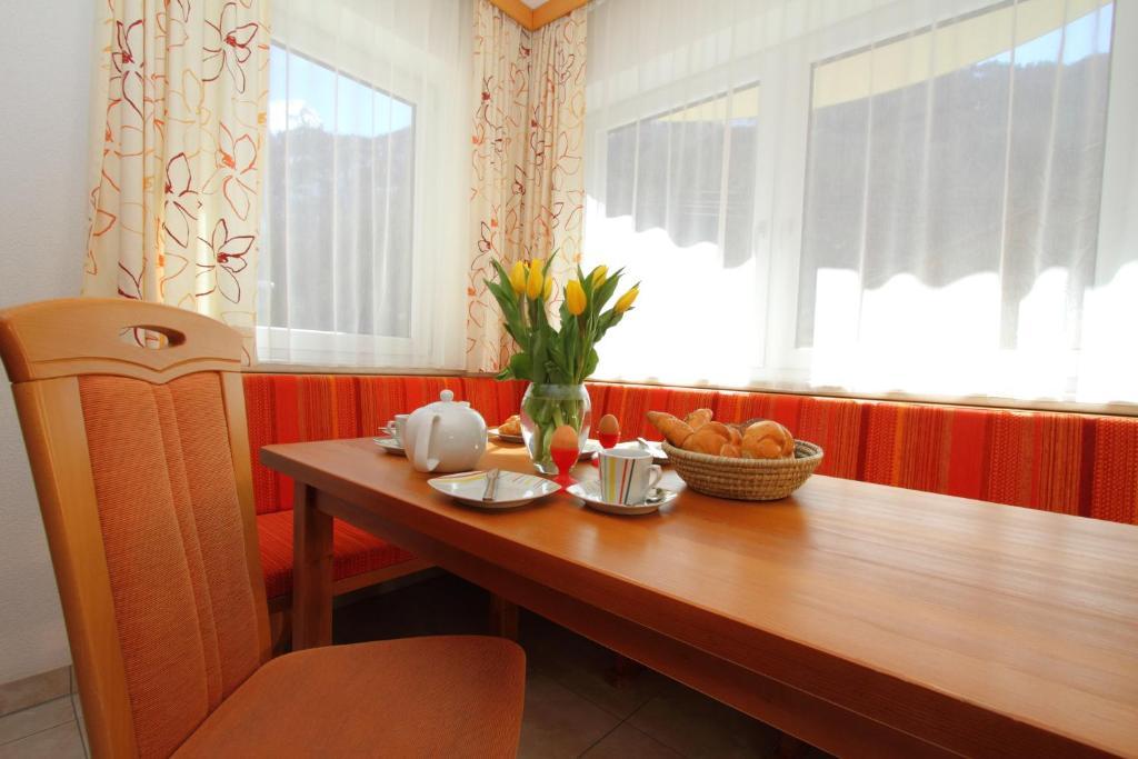 Adlerhof Apartment Санкт Леонард им Пицтал Стая снимка